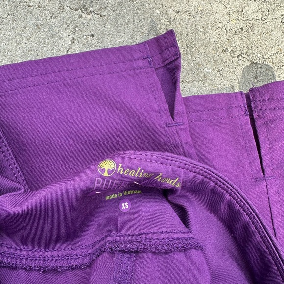 Purple Scrub Set Purple Heart Healing Hands Medium top/XS pants - Picture 3 of 3
